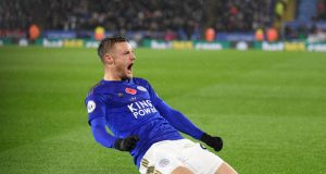 Leicester City striker Vardy extends Foxes contract until 2023