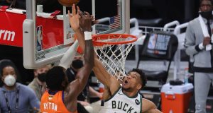 GIANNIS’S SIGNATURE NBA MOMENT