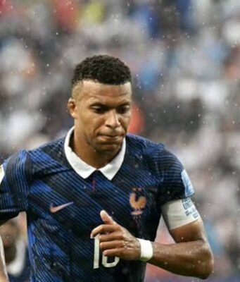 France vs Iraq Suspended at Halftime as Severe Weather Halts World Cup Clash