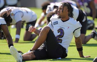 Ravens Fans Are Holding Their Breath After Nate Wiggins Injury