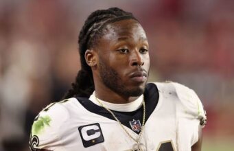 π How Did Alvin Kamara Get Injured? Saints Star Suffers Knee Sprain