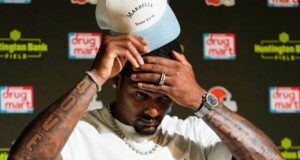 Deshaun Watson Just Got BOOED by His Own Fans β And His Response Is Turning Heads ππ³