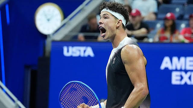 Ben Shelton Knocks Out Carlos Alcaraz at 3:33 AM in US Open Thriller