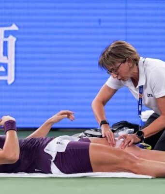 Iga Swiatek’s WTA Finals Hopes Are in Serious Trouble, Is Her Injury Costing Her the Season?
